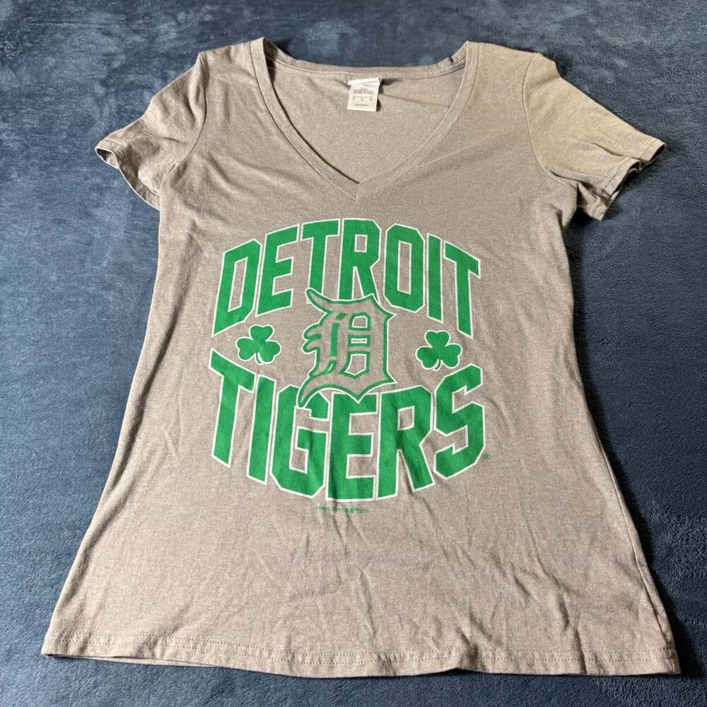 MLB Detroit Tigers St. Patrick's Day Shamrock V-Neck T-Shirt Gray Large